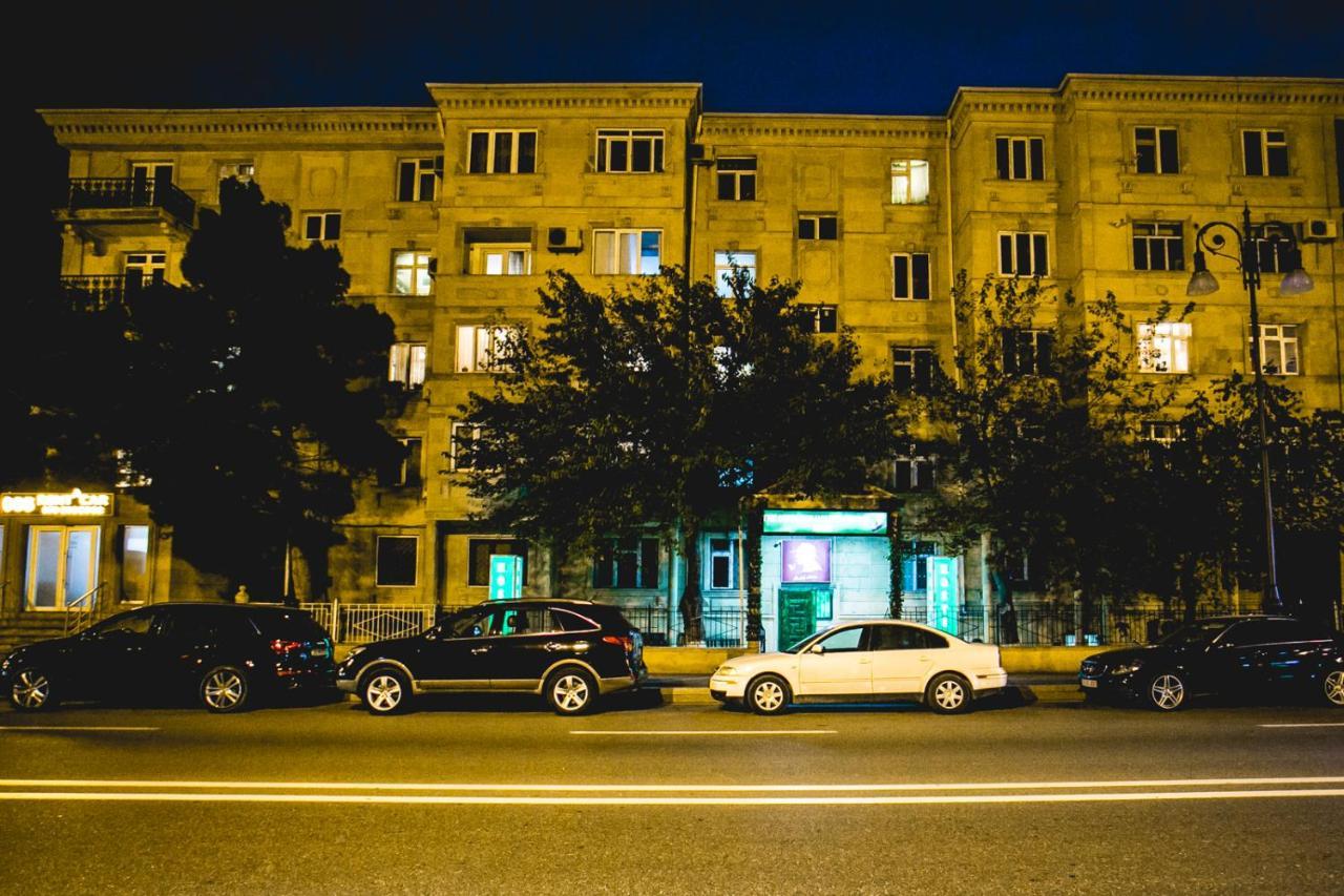 Sherlock Holmes Hostel Baku Exterior foto