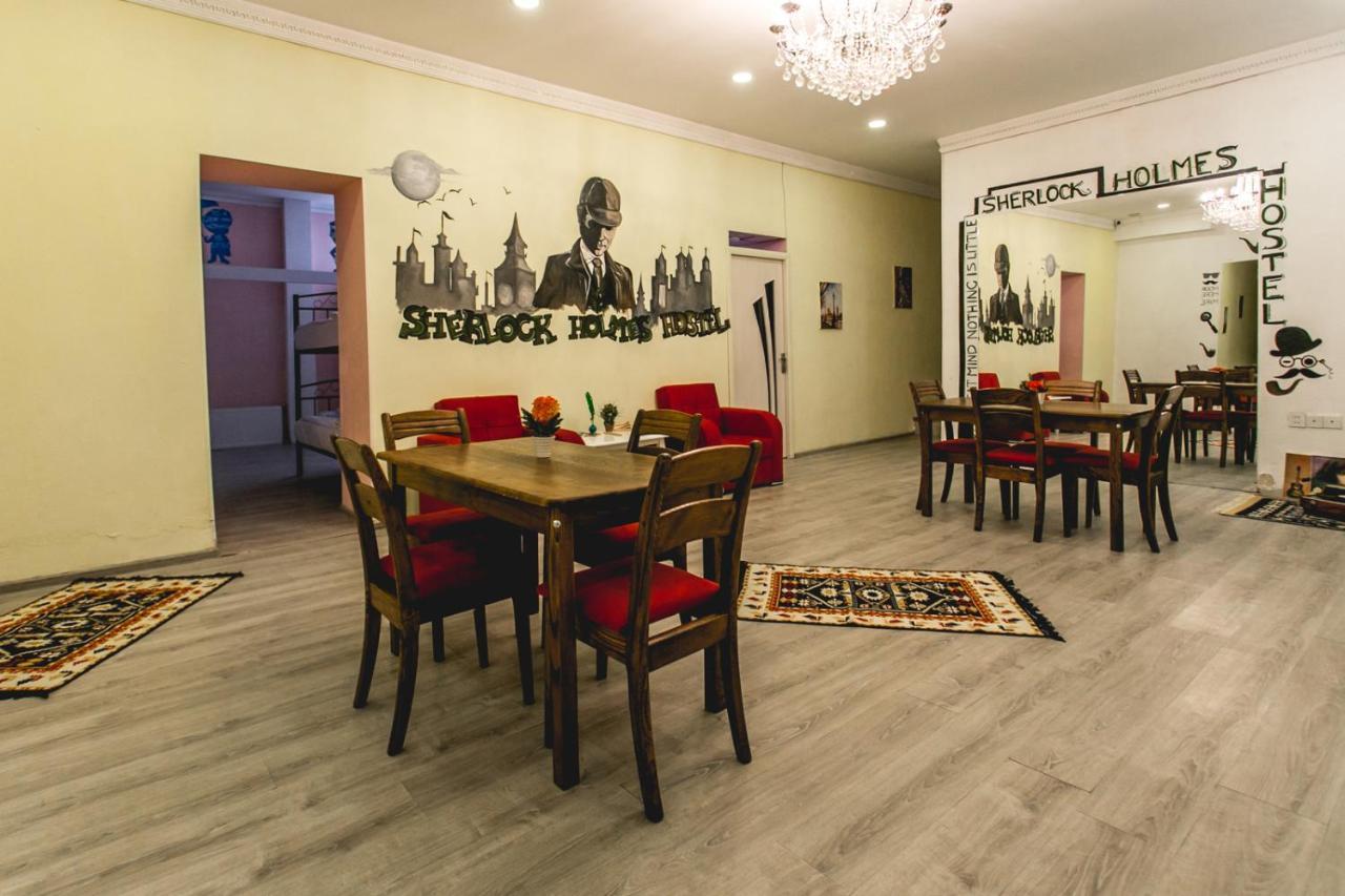 Sherlock Holmes Hostel Baku Exterior foto